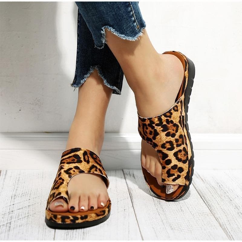 Correct Toe Comfy Sandals