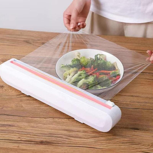 Cling film cutting tool