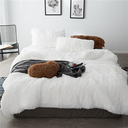 Colorful 4 or 7 Piece Faux Fur Bedding Set