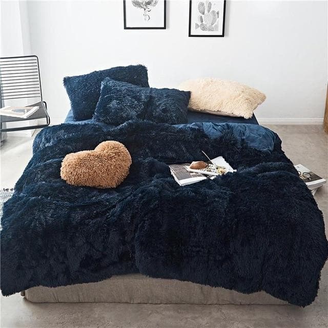 Colorful 4 or 7 Piece Faux Fur Bedding Set