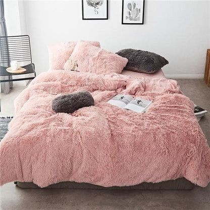 Colorful 4 or 7 Piece Faux Fur Bedding Set