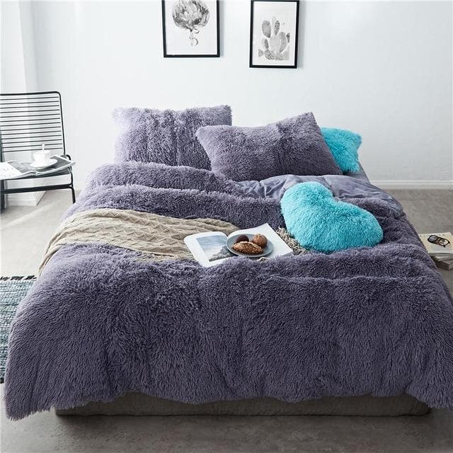 Colorful 4 or 7 Piece Faux Fur Bedding Set